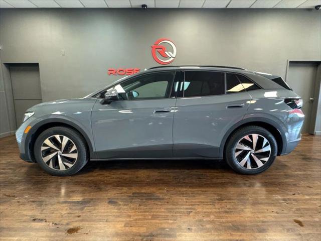 Used 2024 Volkswagen ID.4 2WD image 2