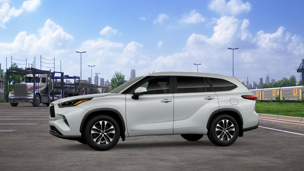 New 2026 Toyota Highlander XLE image 5