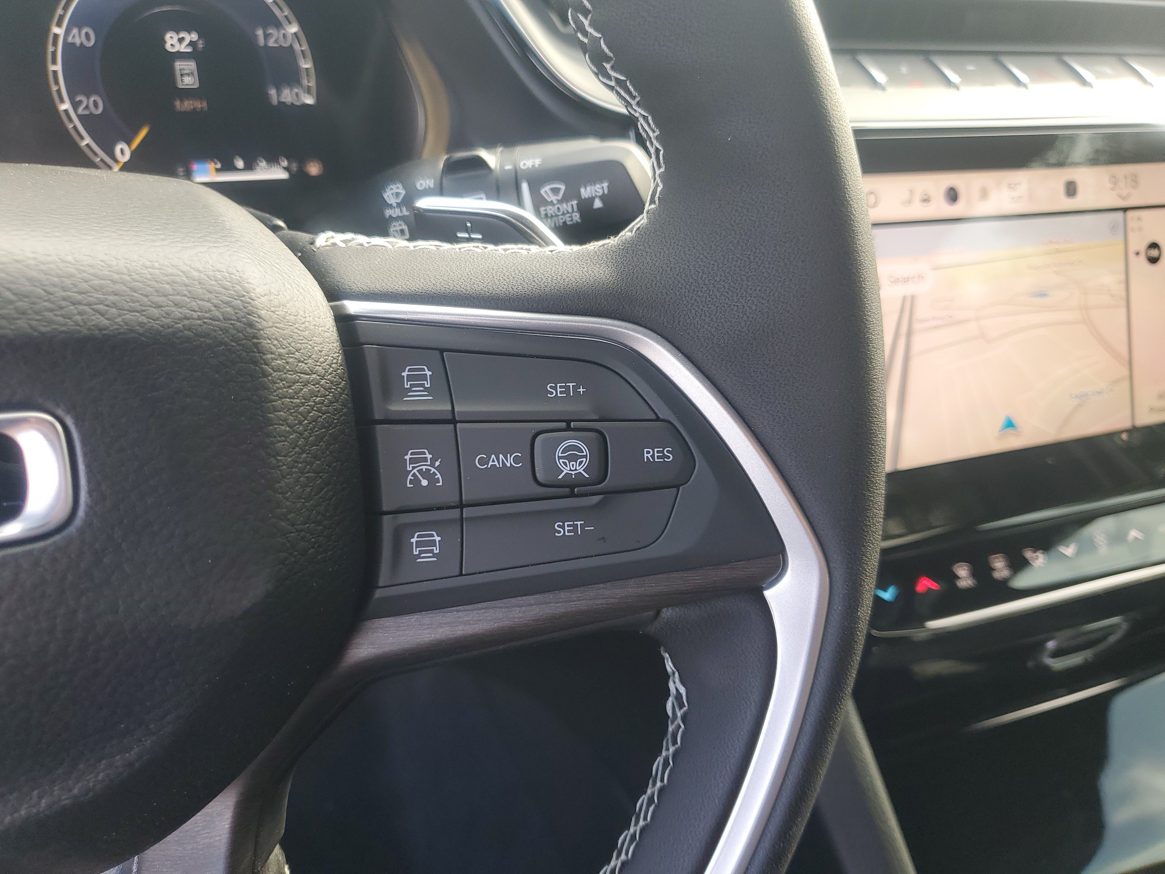 New 2026 Jeep Grand Cherokee Limited RWD image 16