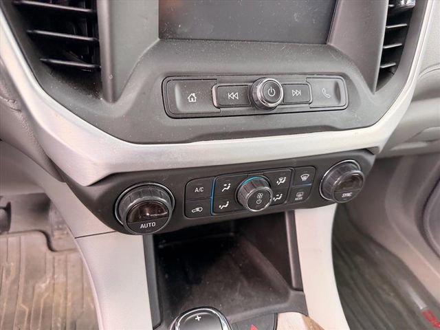 Used 2019 GMC Acadia SLE image 17