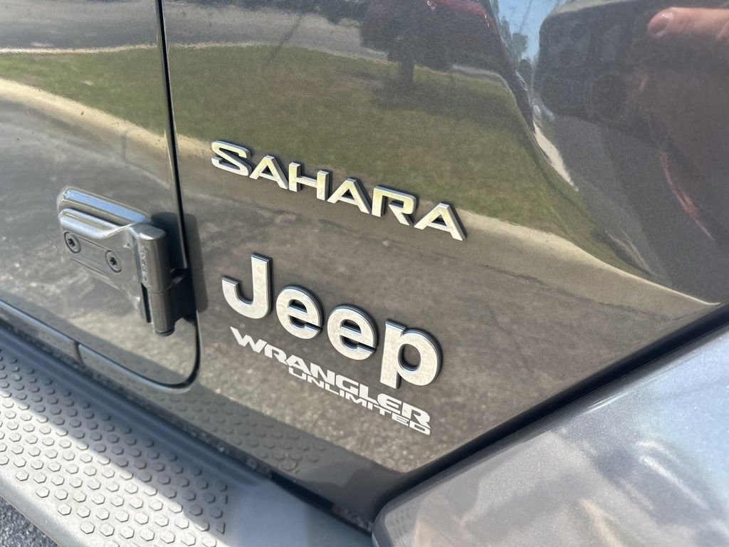 Used 2020 Jeep Wrangler Unlimited Sahara image 3