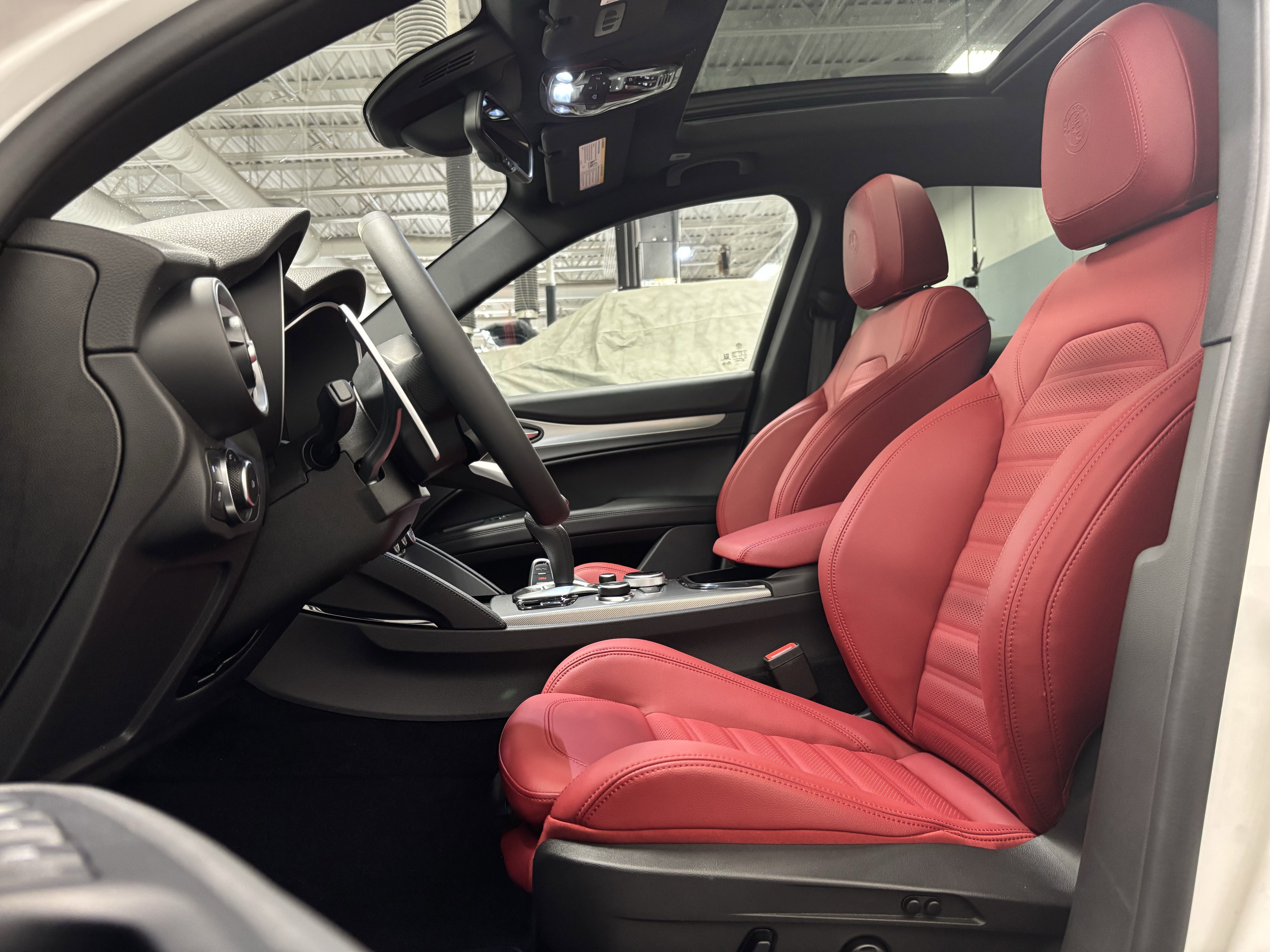 New 2025 Alfa Romeo Stelvio Sprint w/ Veloce Package image 6