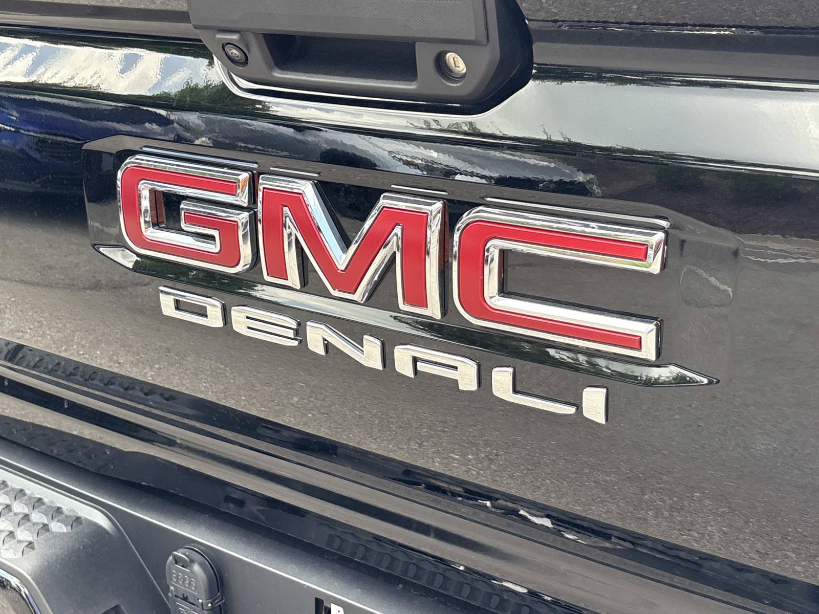 Used 2026 GMC Canyon Denali AWD/4WD image 32