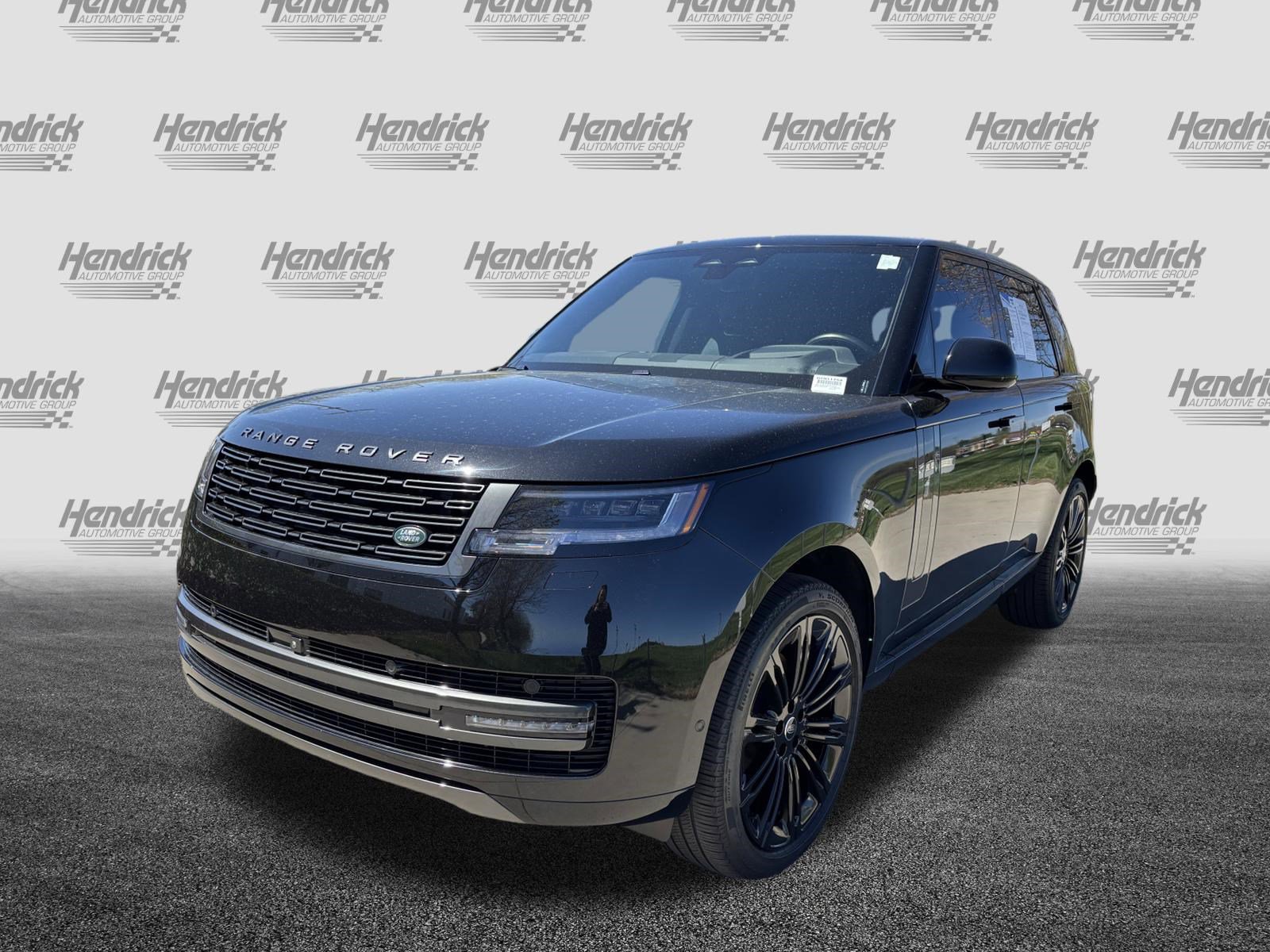 Used 2025 Land Rover Range Rover SE AWD/4WD image 5