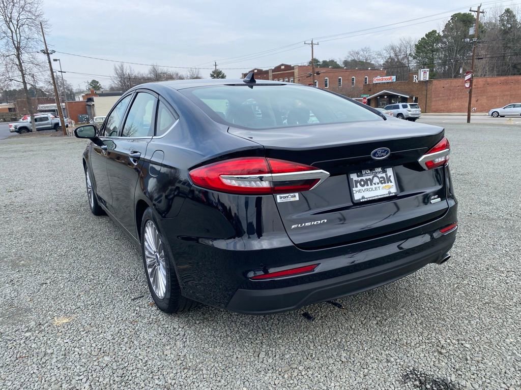 Used 2020 Ford Fusion SE image 6