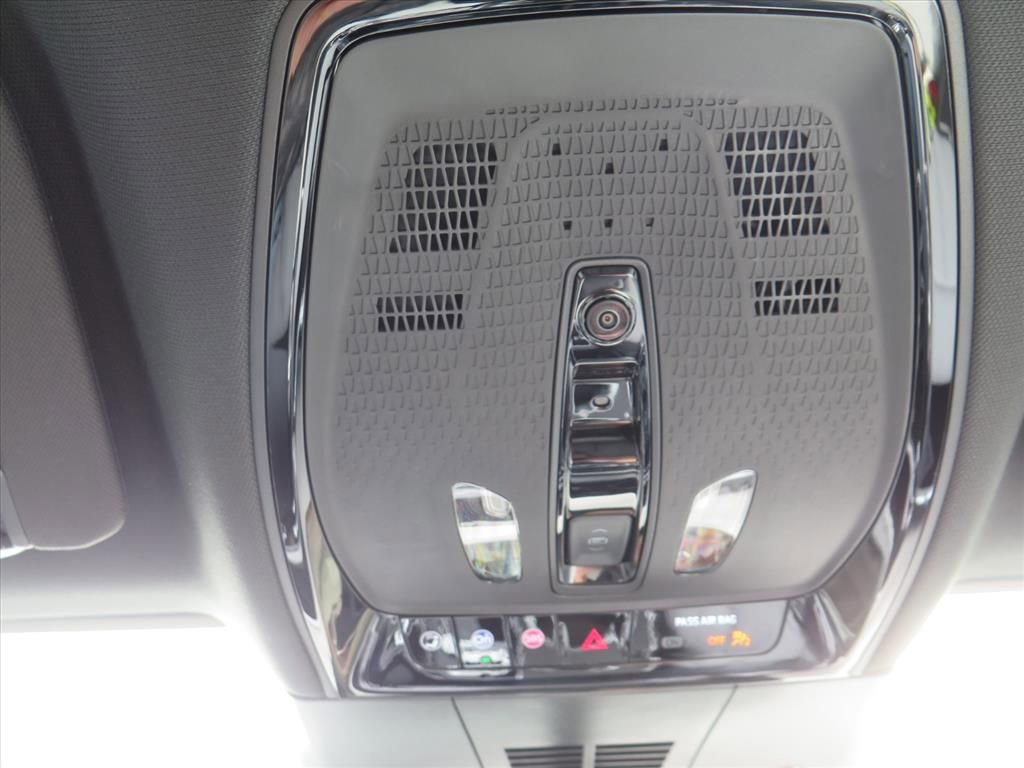 New 2026 Cadillac Lyriq Premium Luxury image 21