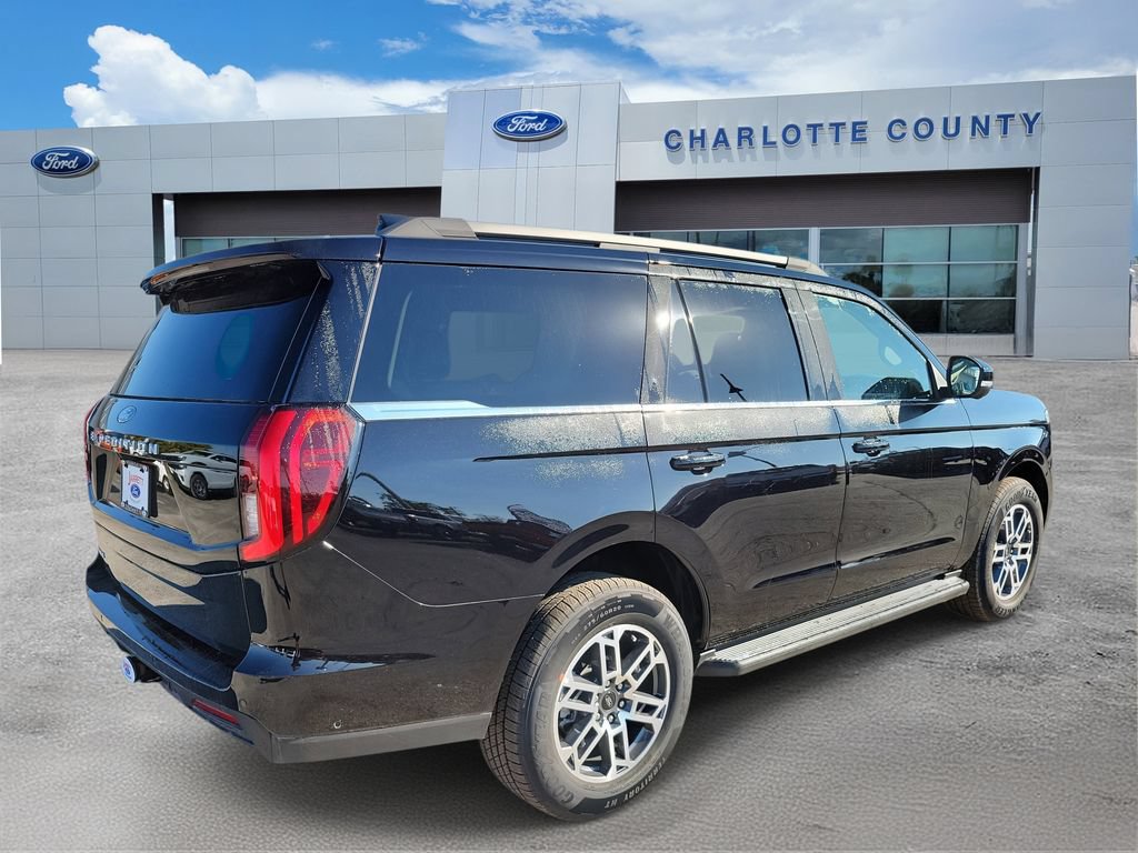 New 2025 Ford Expedition Active RWD image 4