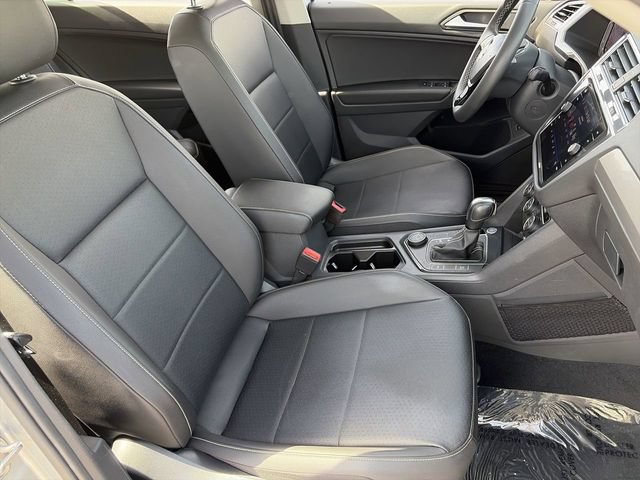 Used 2021 Volkswagen Tiguan SEL AWD/4WD image 12