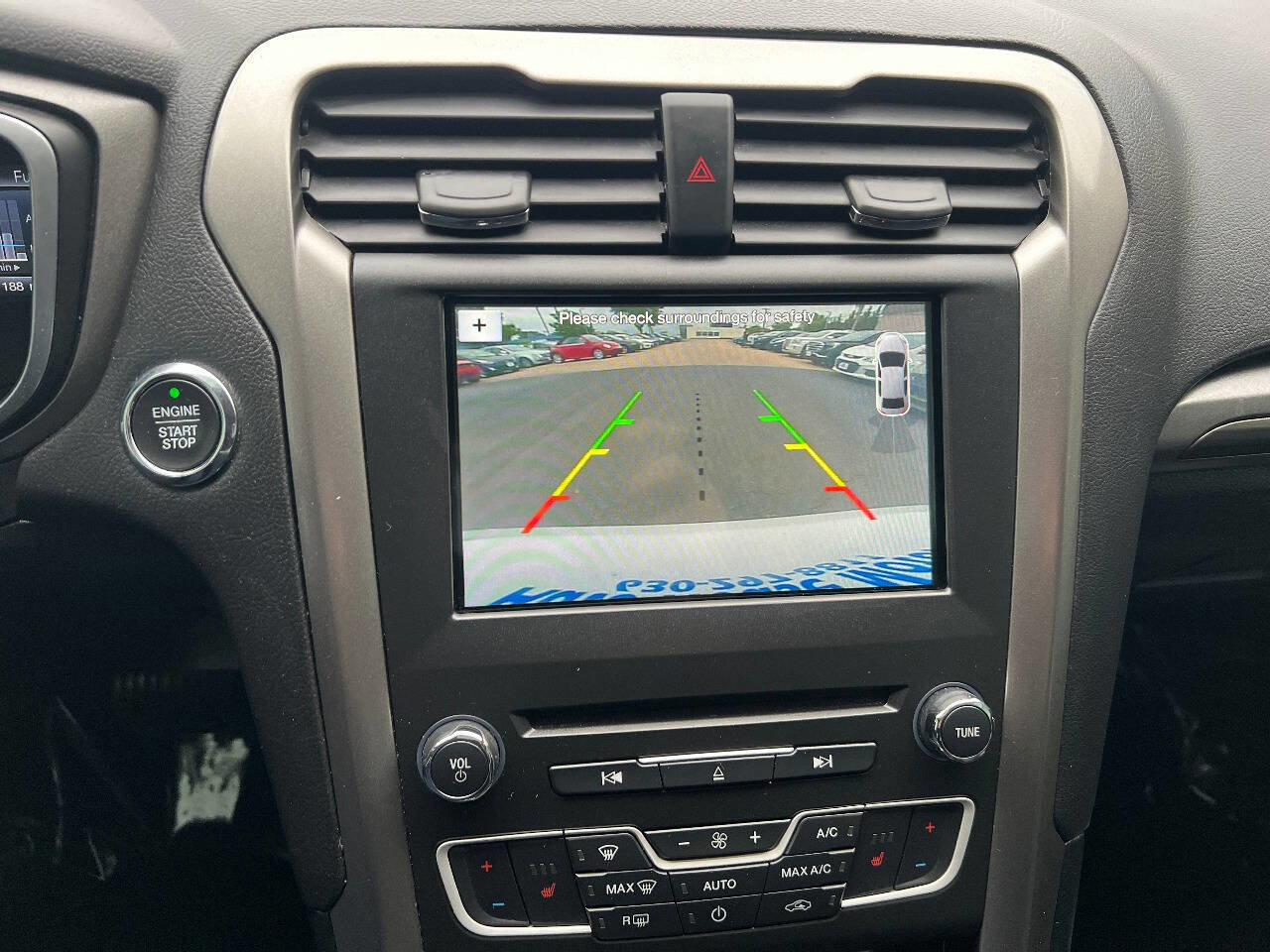 Used 2018 Ford Fusion SE w/ Equipment Group 602A FWD image 34