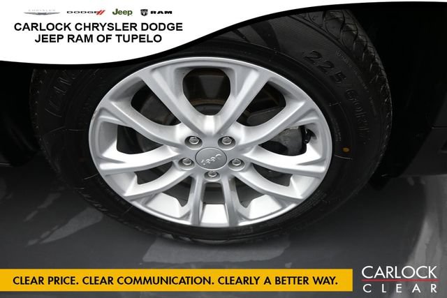 Used 2021 Jeep Cherokee Latitude FWD image 42