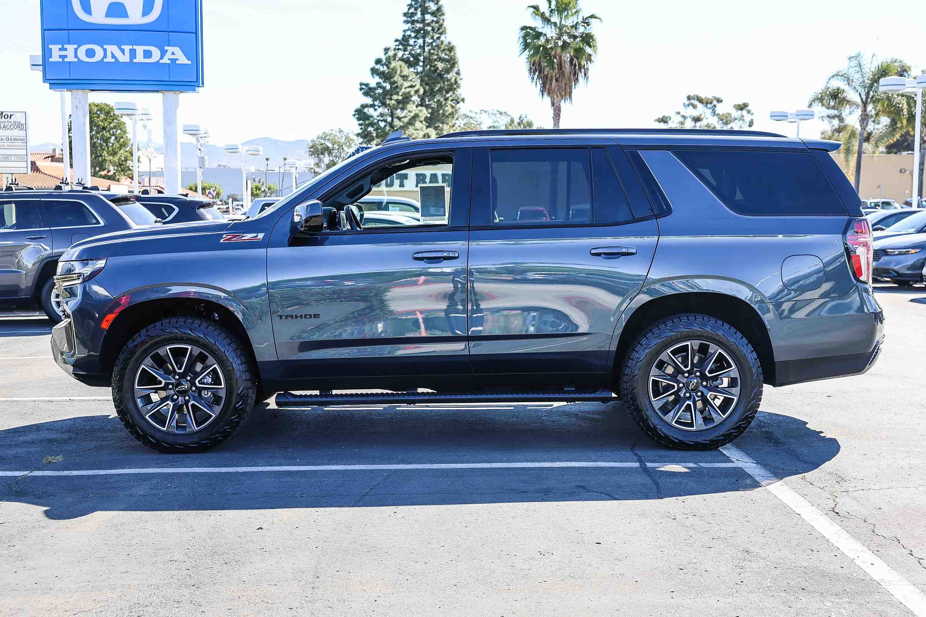 Used 2021 Chevrolet Tahoe Z71 w/ Max Trailering Package image 33