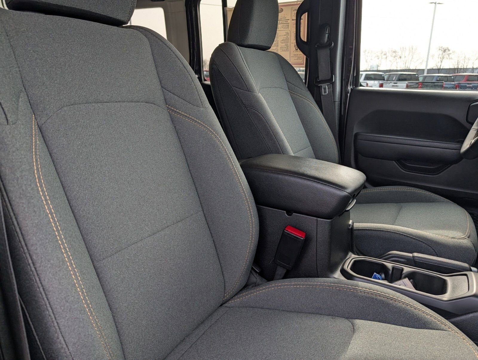 Used 2024 Jeep Wrangler Willys image 25