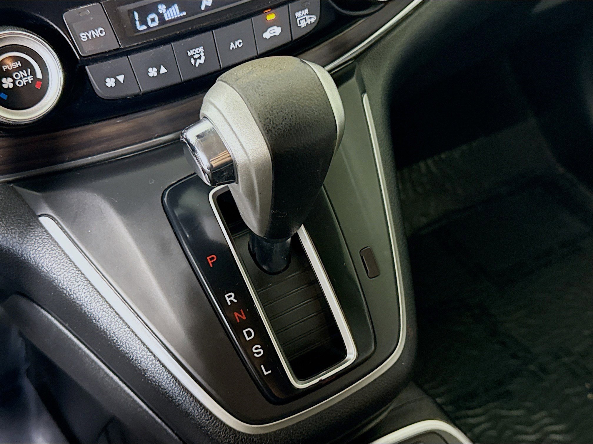 Used 2016 Honda CR-V Touring image 20