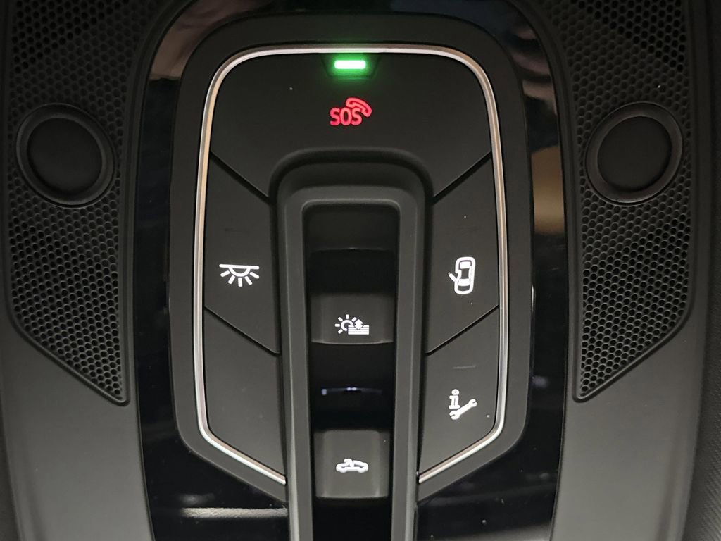 Used 2023 Audi RS Q8 w/ Black Optic Package image 27