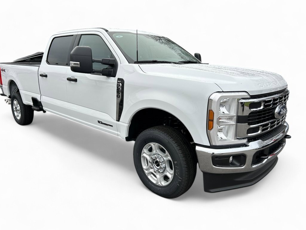 New 2025 Ford F250 XLT w/ F-250 >10K GVWR Package image 2