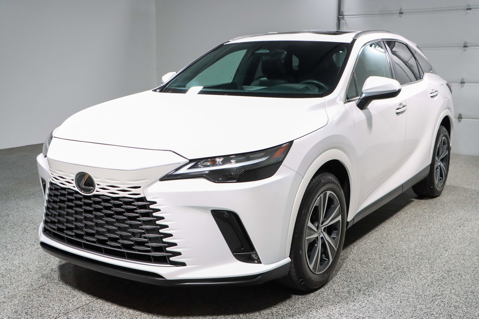 Used 2024 Lexus RX 350 Premium w/ Accessory Package (K3) FWD image 32