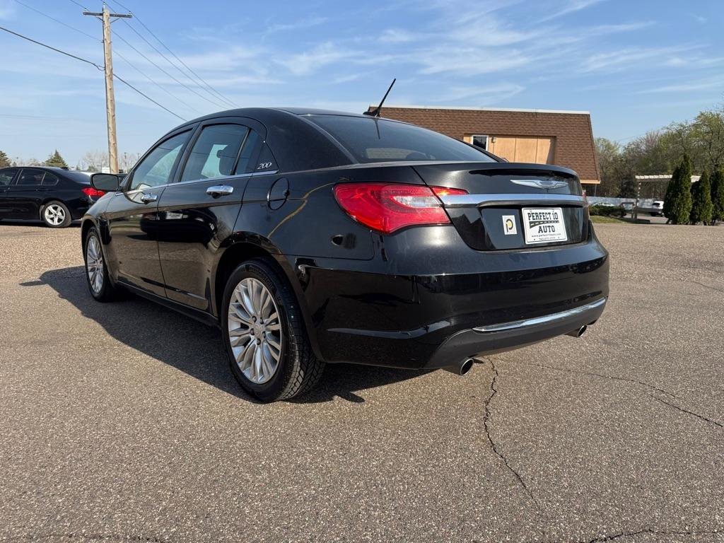 Used 2013 Chrysler 200 Limited w/ Sun/Sound Group FWD image 7