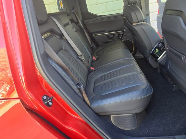 Used 2022 Rivian R1T Adventure image 38