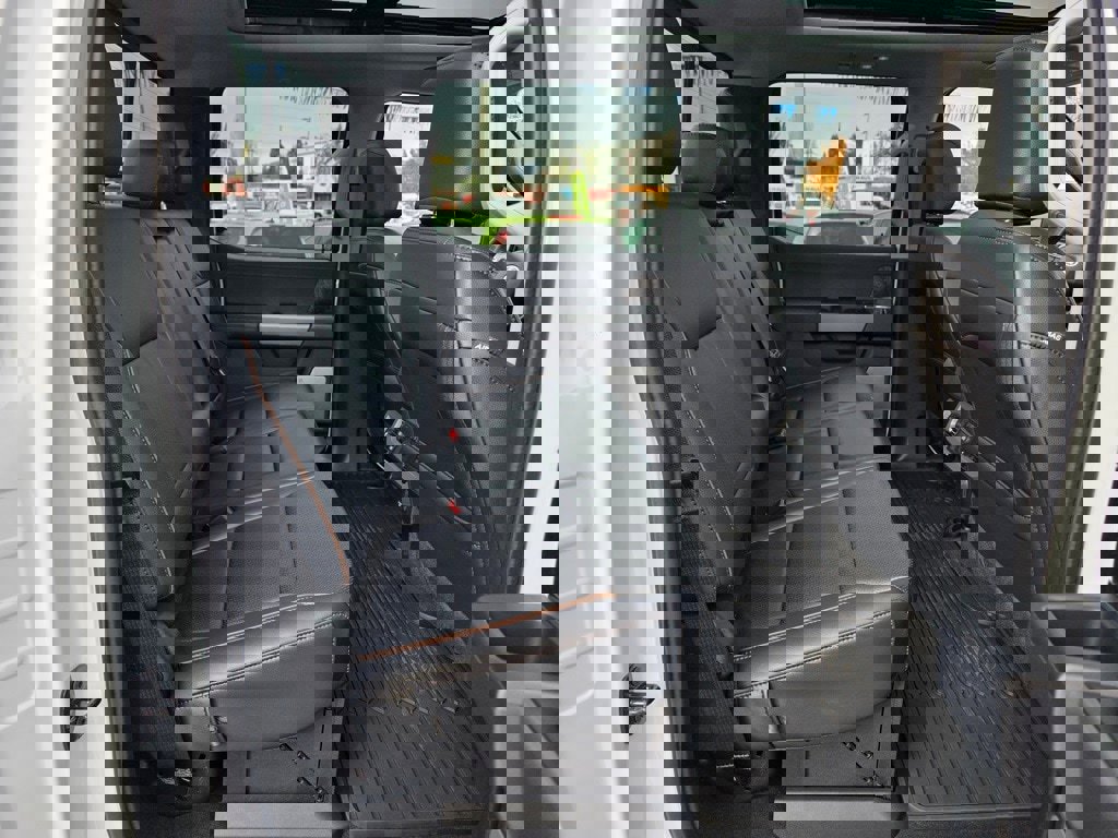 New 2025 Ford F350 Lariat w/ Lariat Ultimate Package image 23