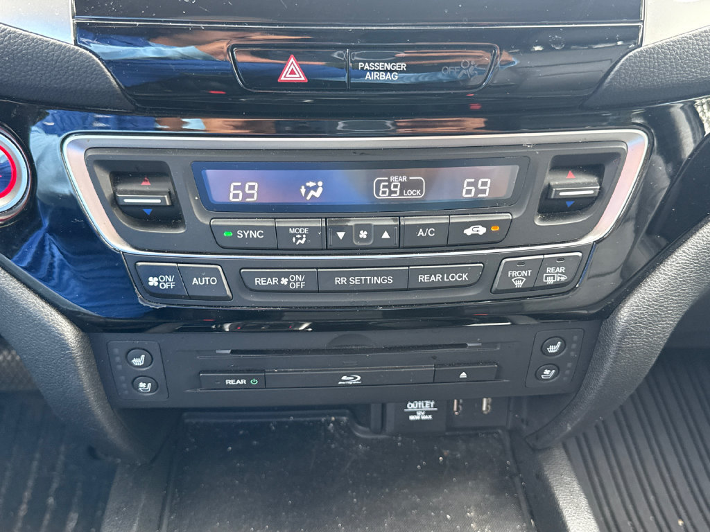Used 2017 Honda Pilot Elite image 24