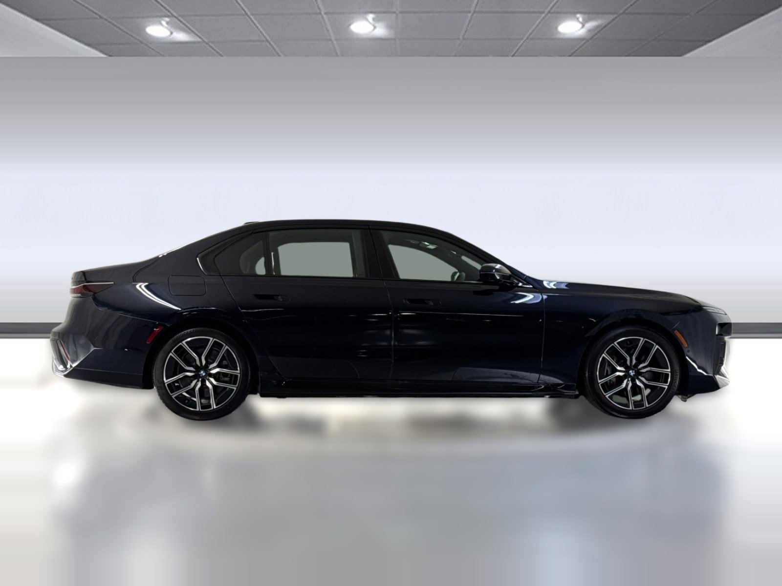 New 2026 BMW 750e xDrive AWD/4WD image 8