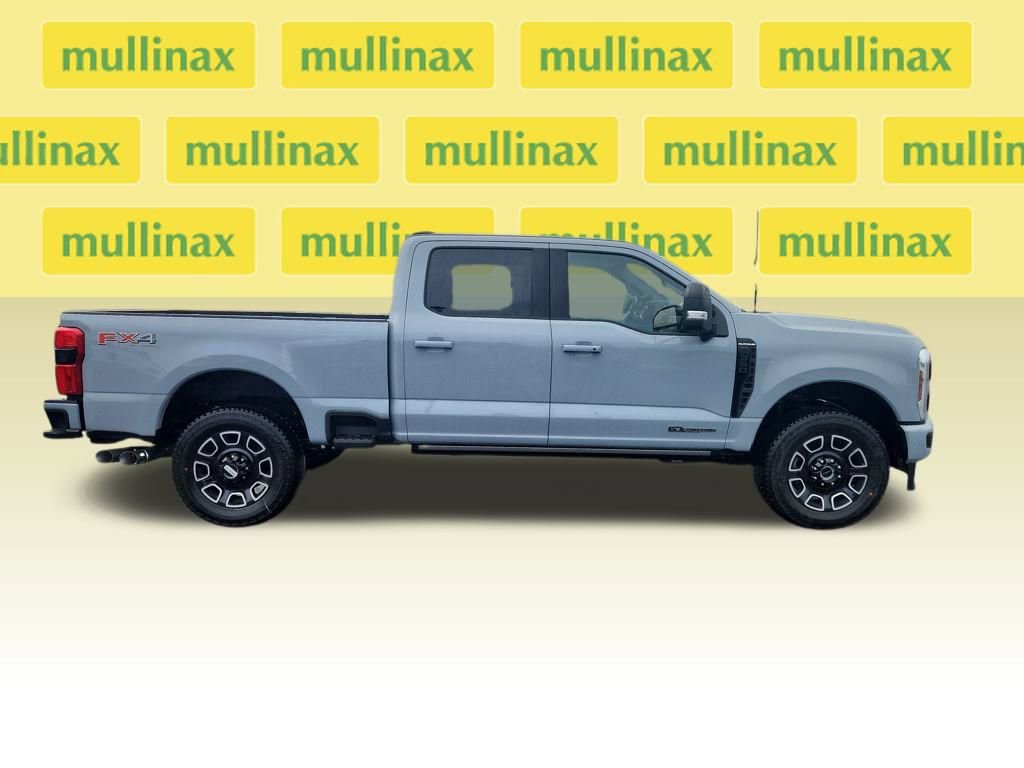 New 2026 Ford F350 Platinum w/ FX4 Off-Road Package AWD/4WD image 2