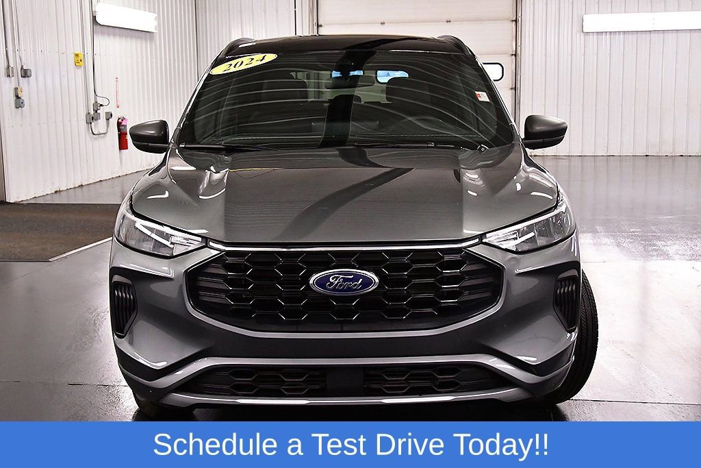 Used 2024 Ford Escape ST-Line w/ Tech Pack #1 image 3