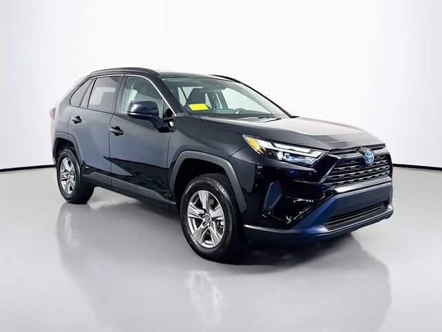 Used 2024 Toyota RAV4 LE AWD/4WD image 10