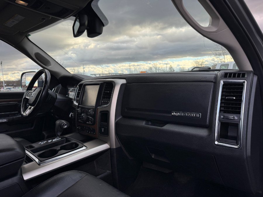 Used 2013 RAM 1500 Laramie w/ Convenience Group image 19