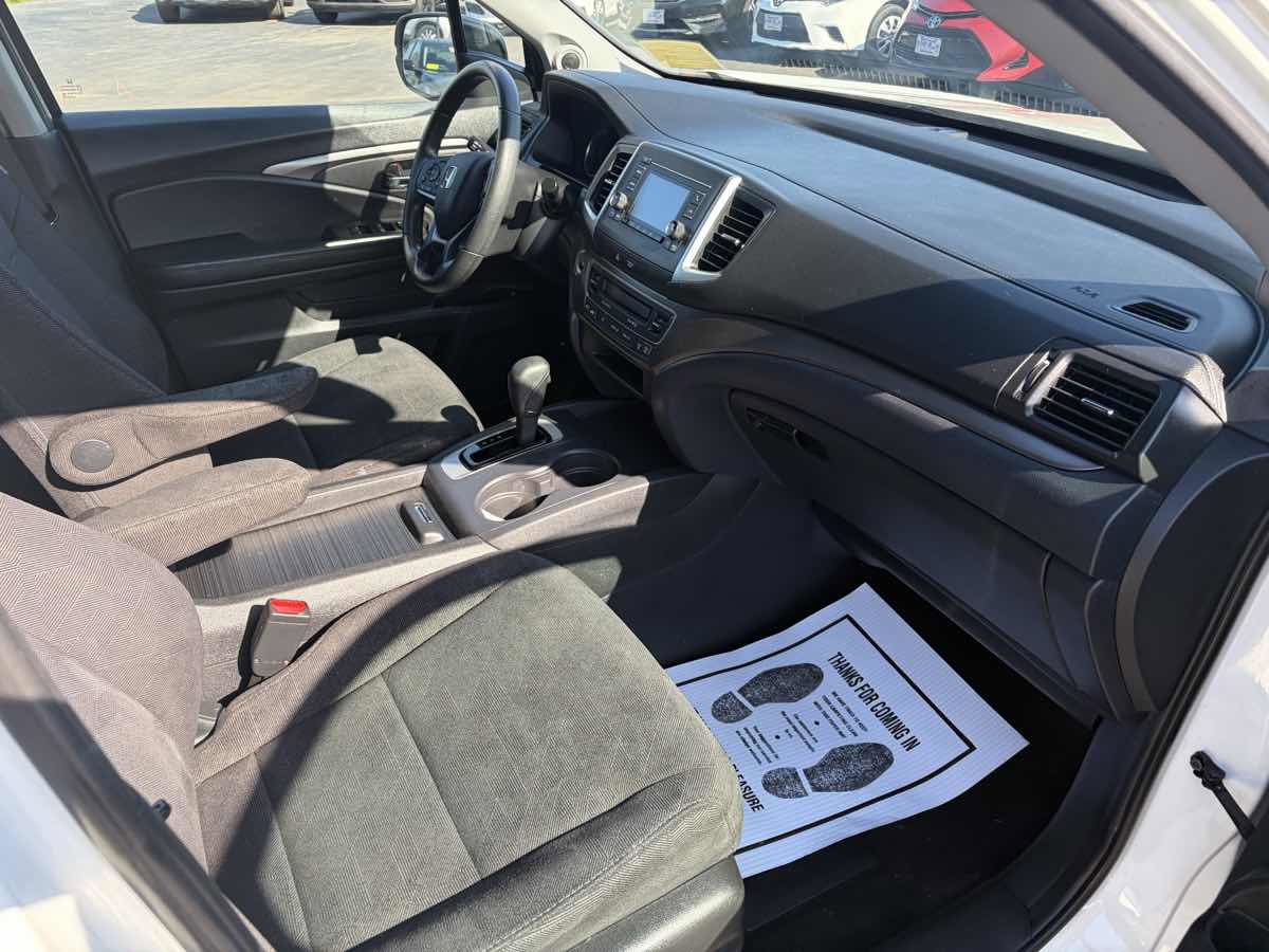 Used 2019 Honda Pilot LX image 27