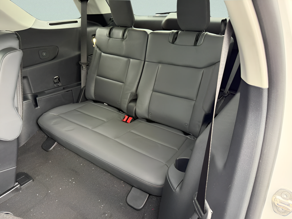 New 2026 Ford Explorer Active w/ Active Comfort Package AWD/4WD image 7