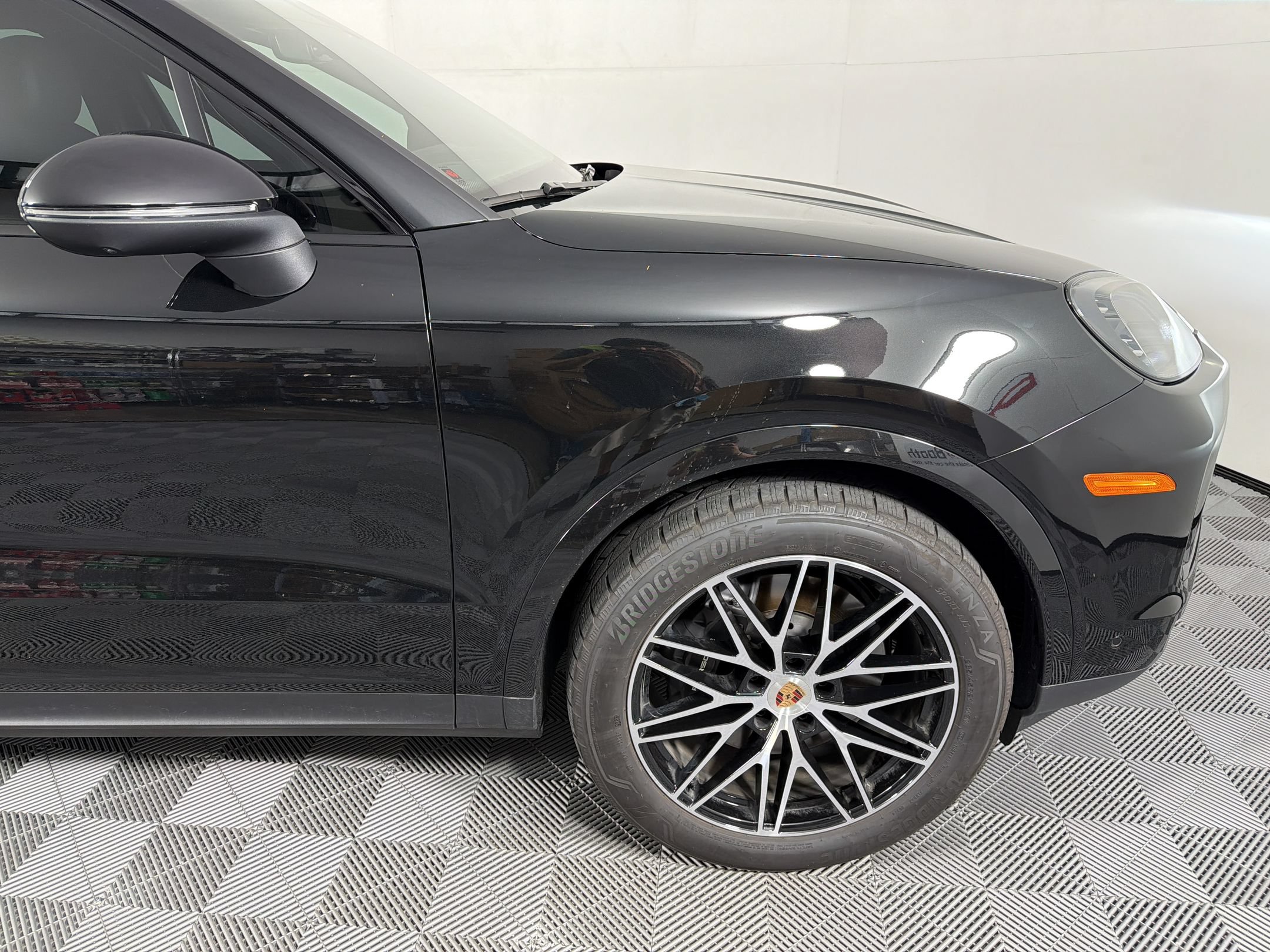Certified 2026 Porsche Cayenne AWD/4WD image 12