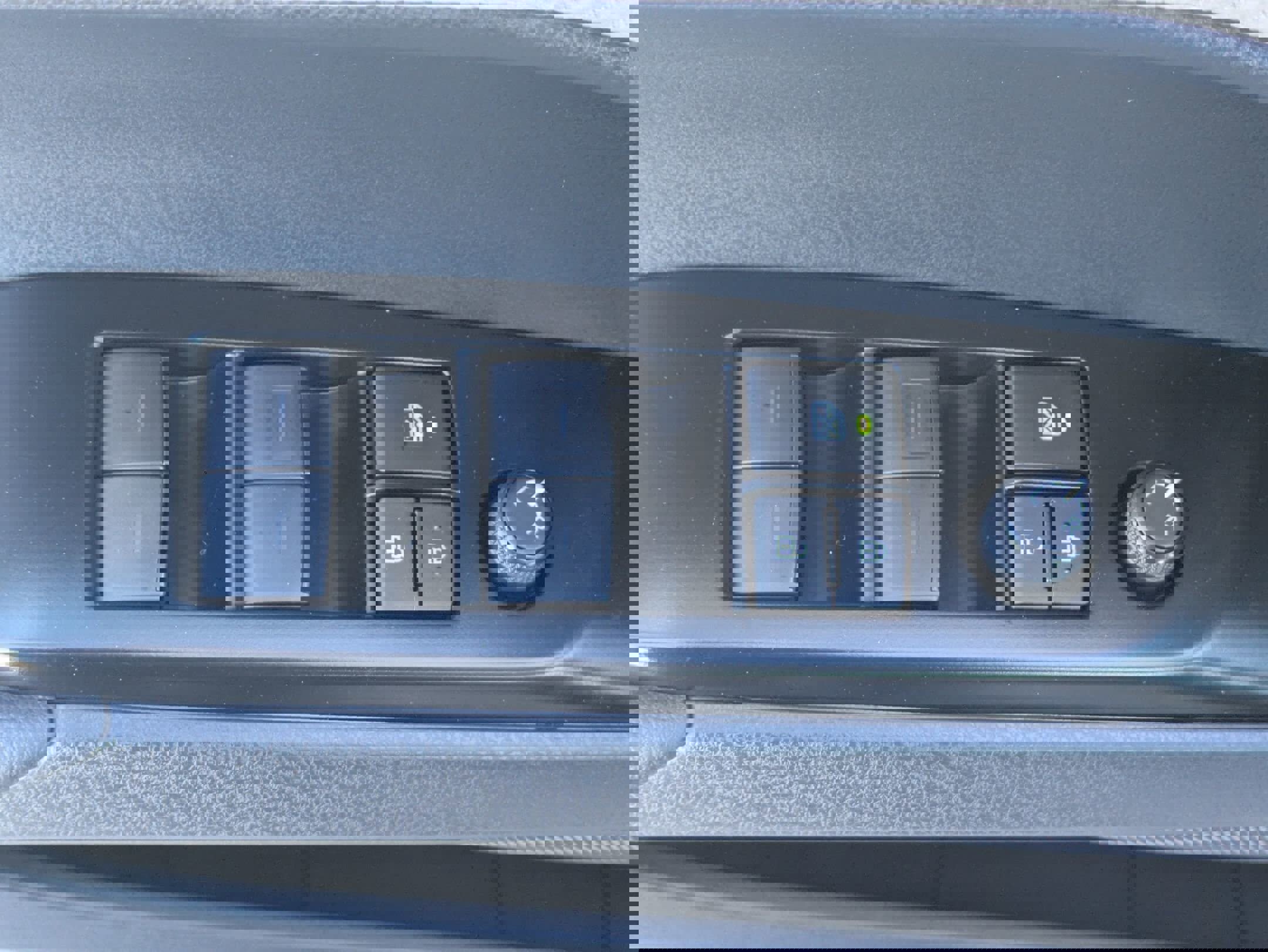 Used 2025 Toyota Camry SE w/ Convenience Package AWD/4WD image 19