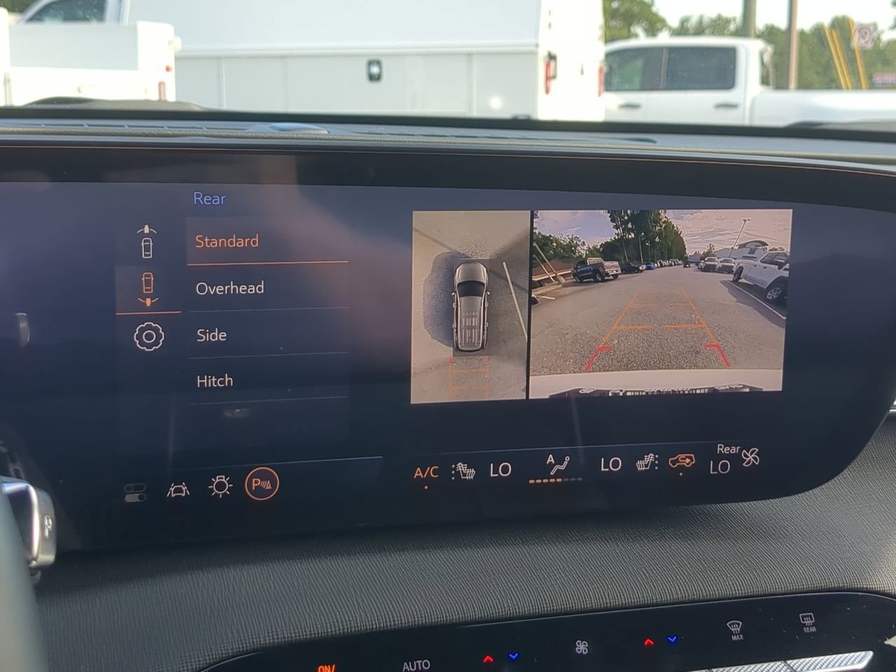 Used 2025 Buick Enclave Preferred w/ Power Package image 15