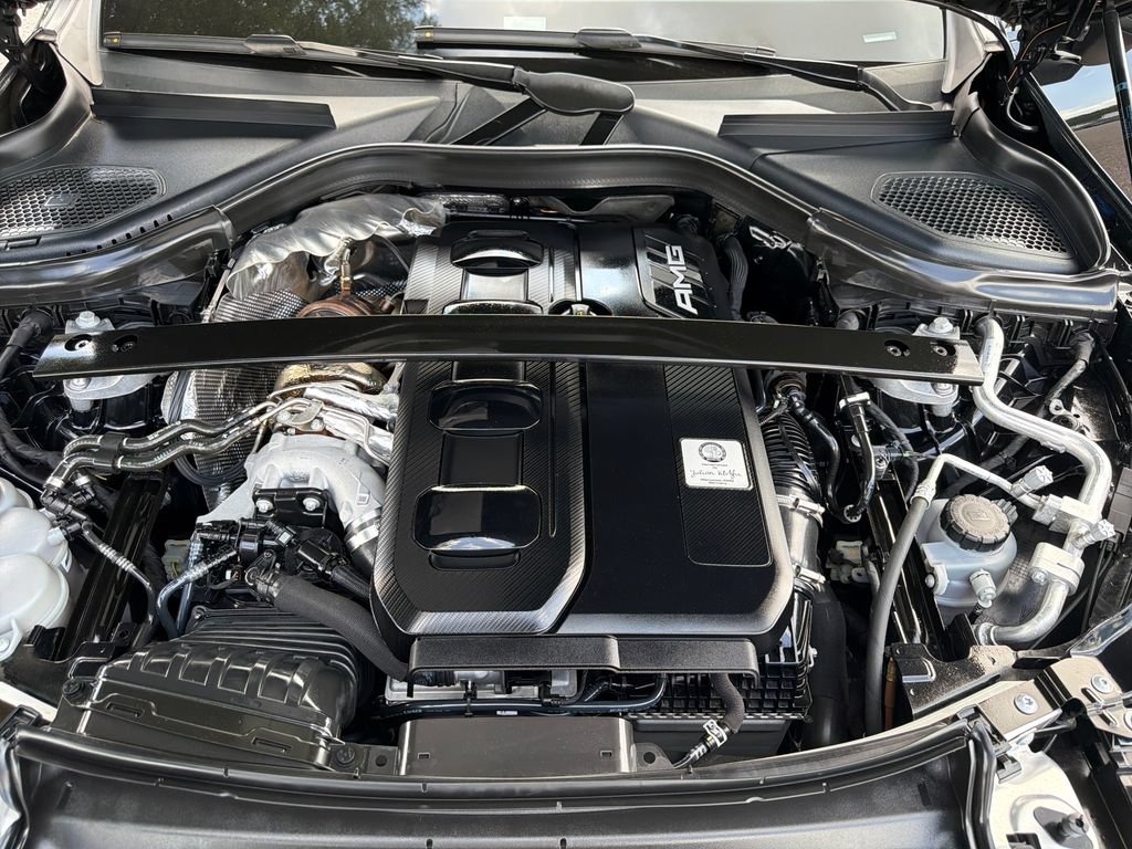 Used 2024 Mercedes-Benz GLC 43 AMG 4MATIC image 18