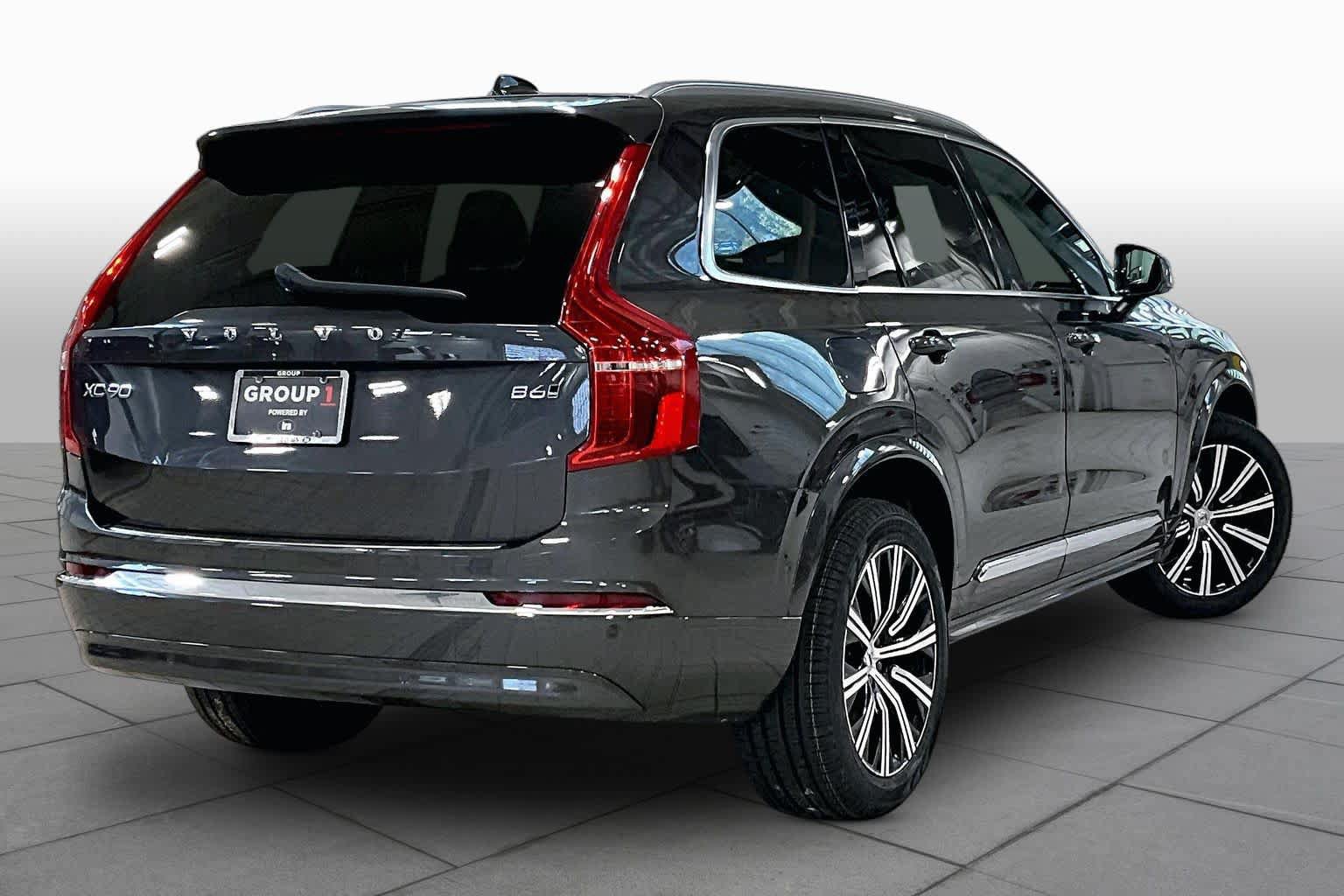 Certified 2024 Volvo XC90 B6 Plus w/ Protection Package Premier AWD/4WD image 13