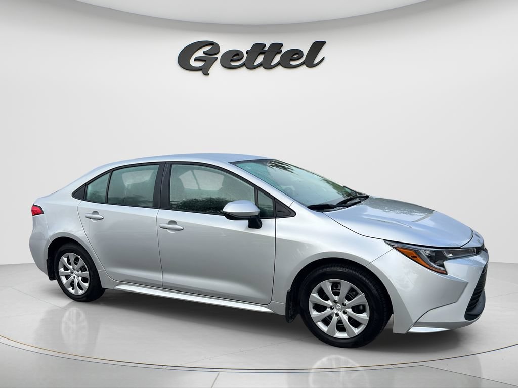 Certified 2026 Toyota Corolla LE FWD image 3