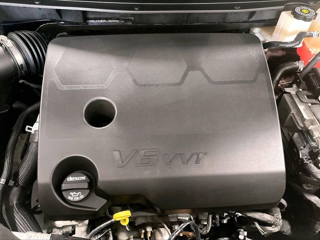 Used 2023 Chevrolet Traverse LT AWD/4WD image 35