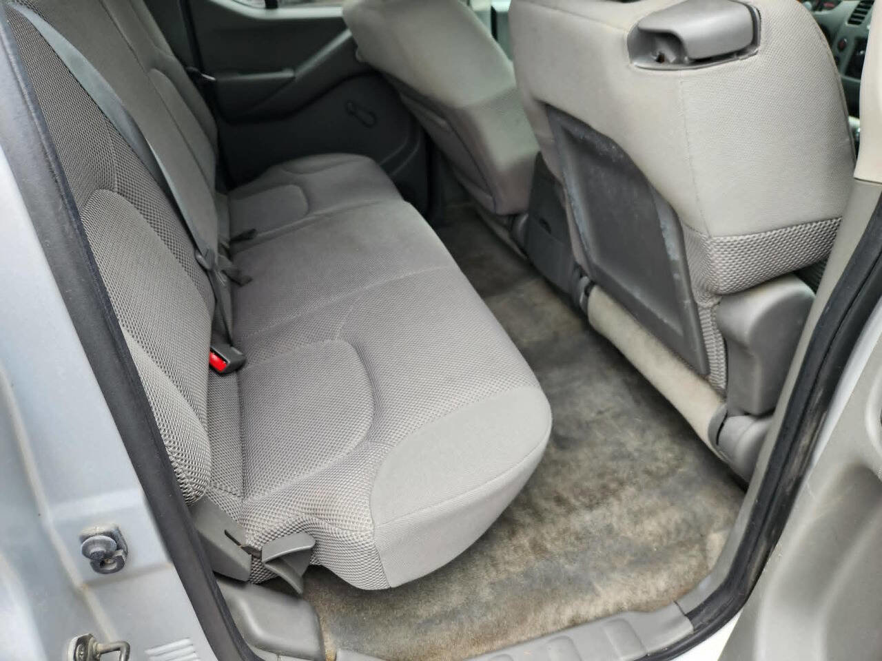 Used 2011 Nissan Frontier S AWD/4WD image 15