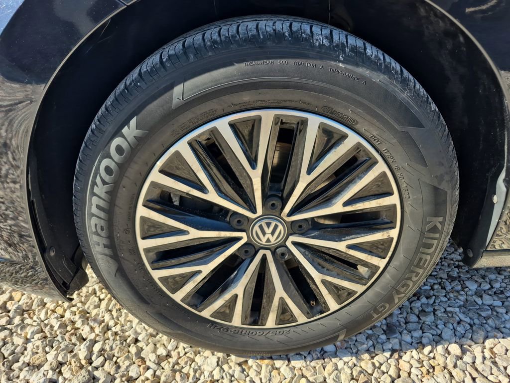 Used 2019 Volkswagen Jetta SEL image 32