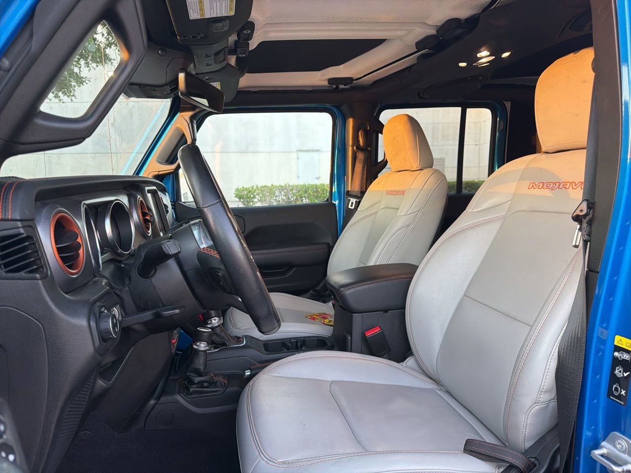 Used 2022 Jeep Gladiator Mojave w/ LED Lighting Group AWD/4WD image 9