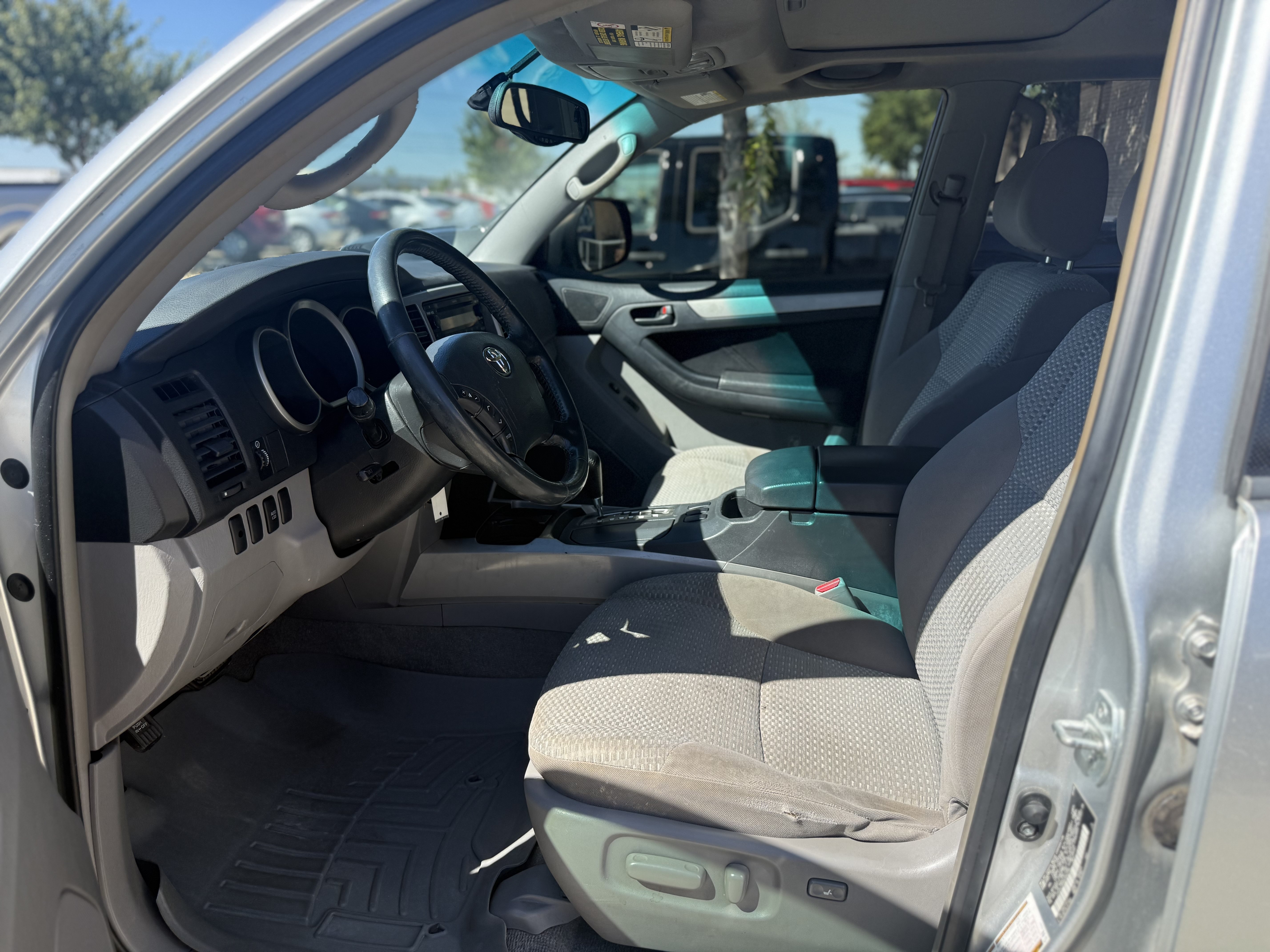 Used 2006 Toyota 4Runner SR5 RWD image 9