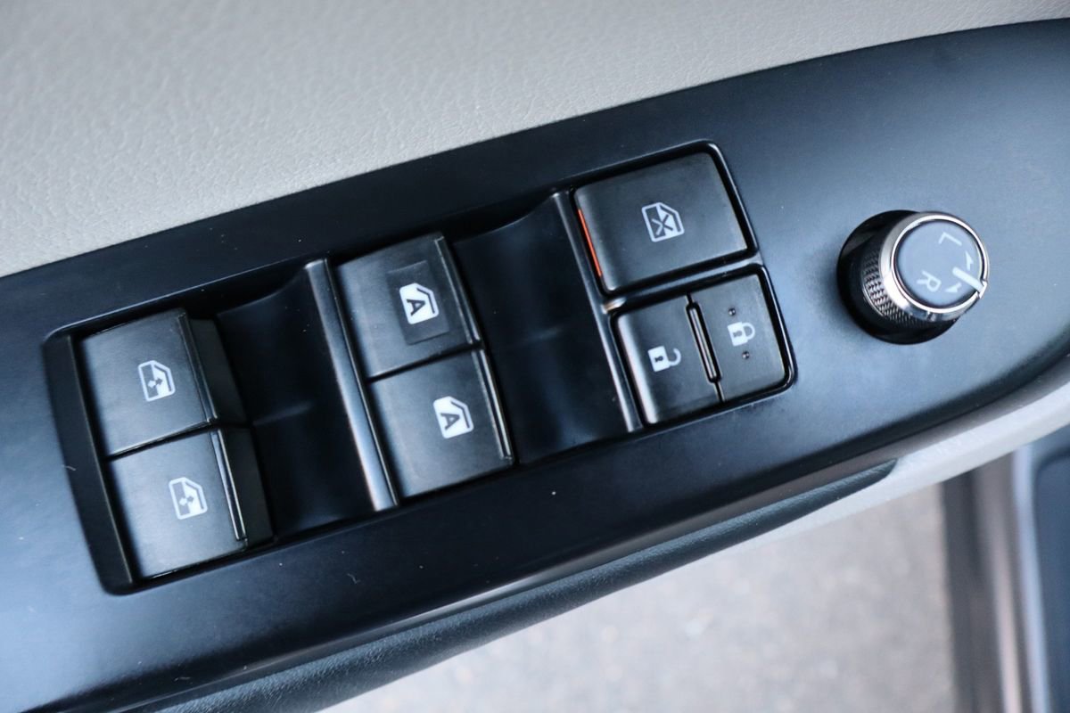 Used 2014 Toyota Highlander XLE image 29