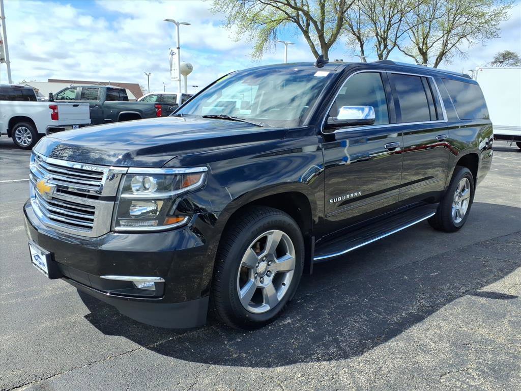 Used 2019 Chevrolet Suburban Premier AWD/4WD image 3