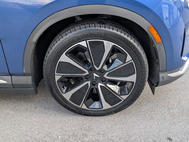 Used 2023 VinFast VF 8 Plus AWD/4WD image 14