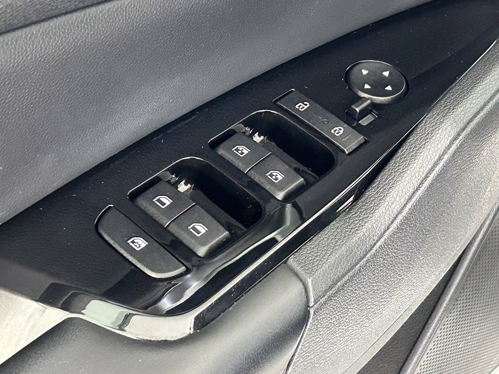 Used 2023 Kia Sportage X-Line AWD/4WD image 34