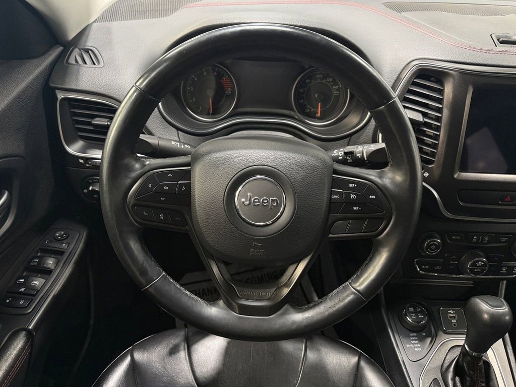 Used 2019 Jeep Cherokee Trailhawk w/ Comfort & Convenience Group image 25
