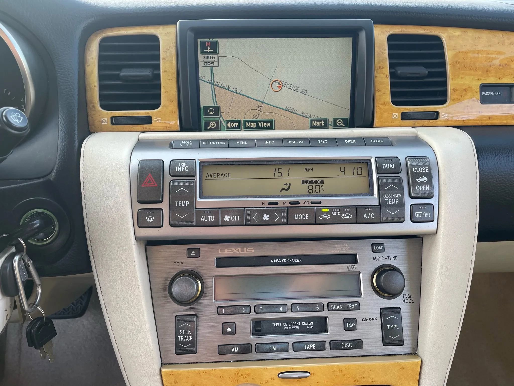 Used 2005 Lexus SC 430 Convertible image 16