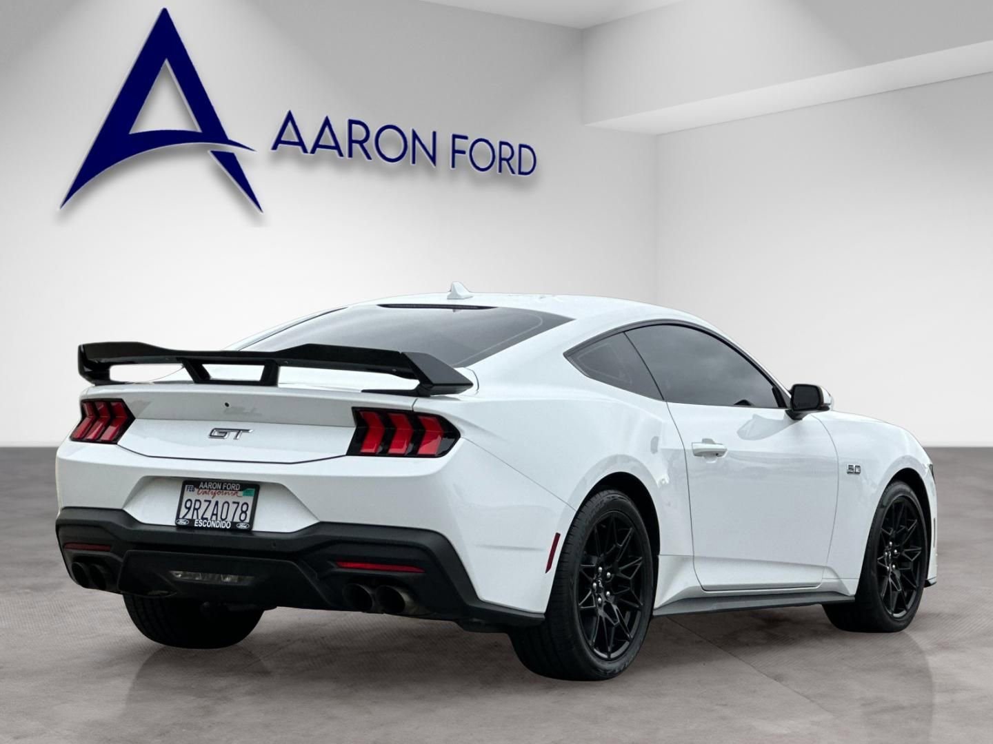 Used 2024 Ford Mustang GT Premium image 5
