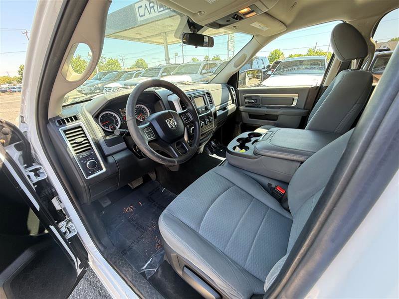 Used 2017 RAM 1500 Classic SLT AWD/4WD image 19